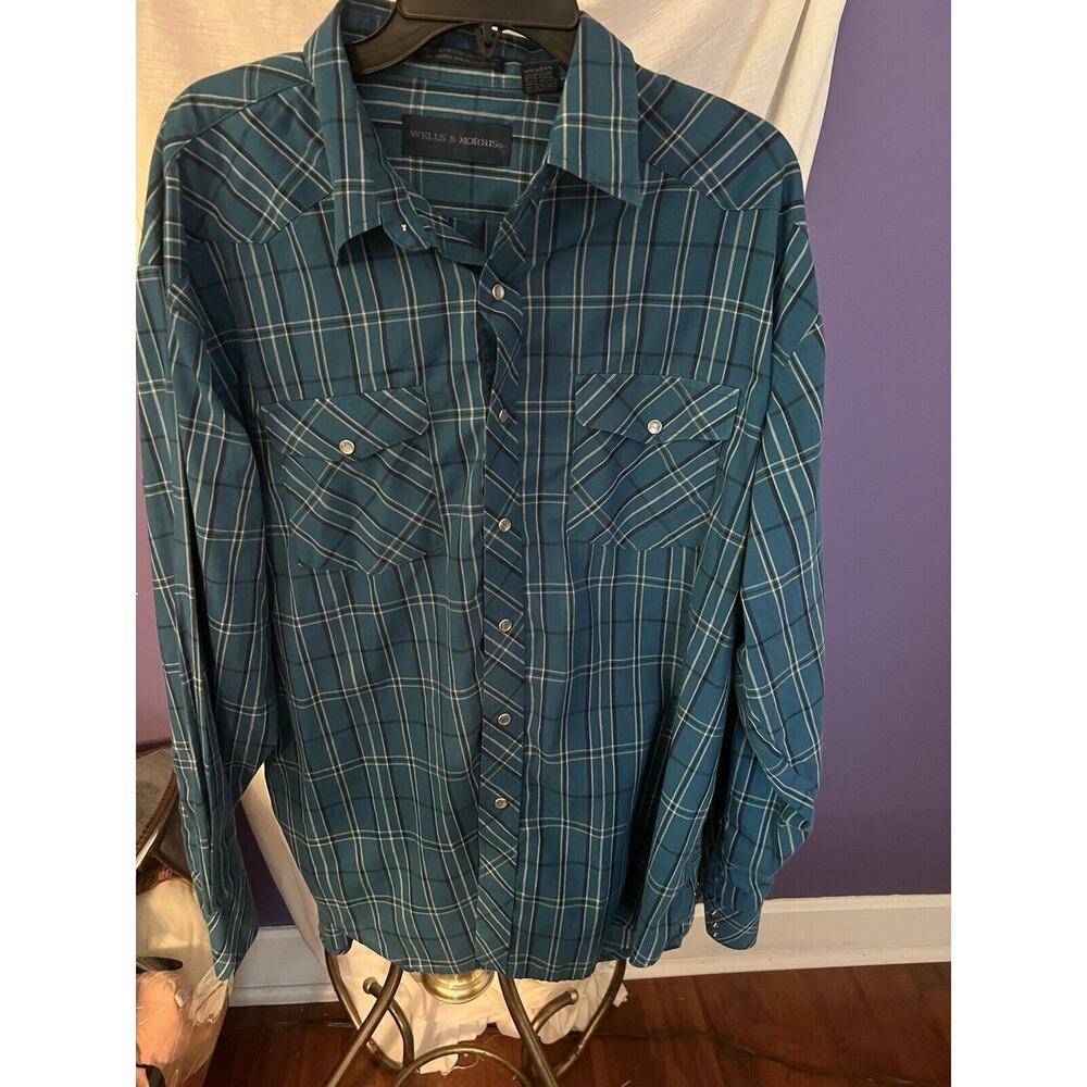 Two Long Sleeve Pearl snap Buttons Southern Classics Shirt, and Wells & Morris